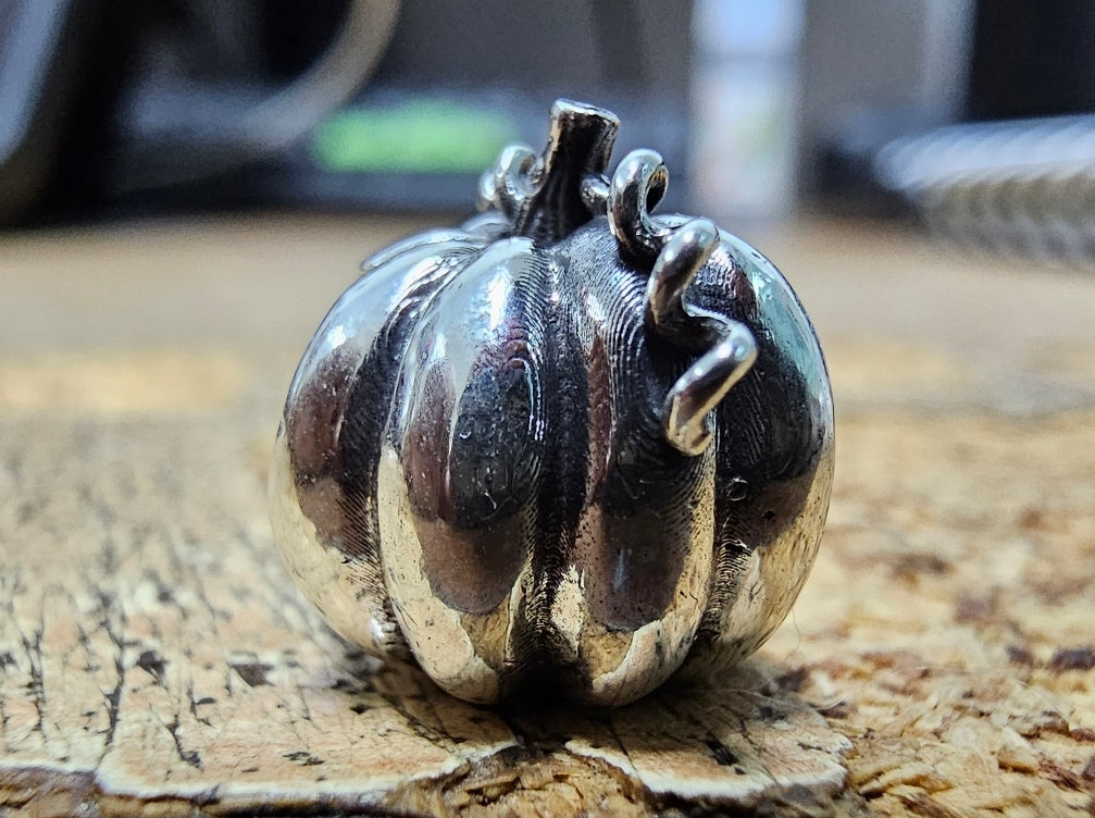 Pumpkin (@dreamkinn)